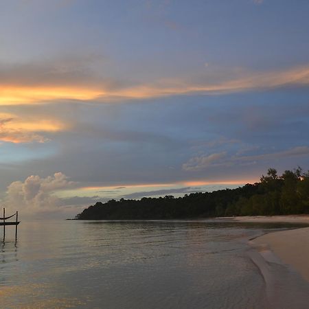 Driftwood Hostel And Bungalows Đảo Koh Rong Samloem Ngoại thất bức ảnh