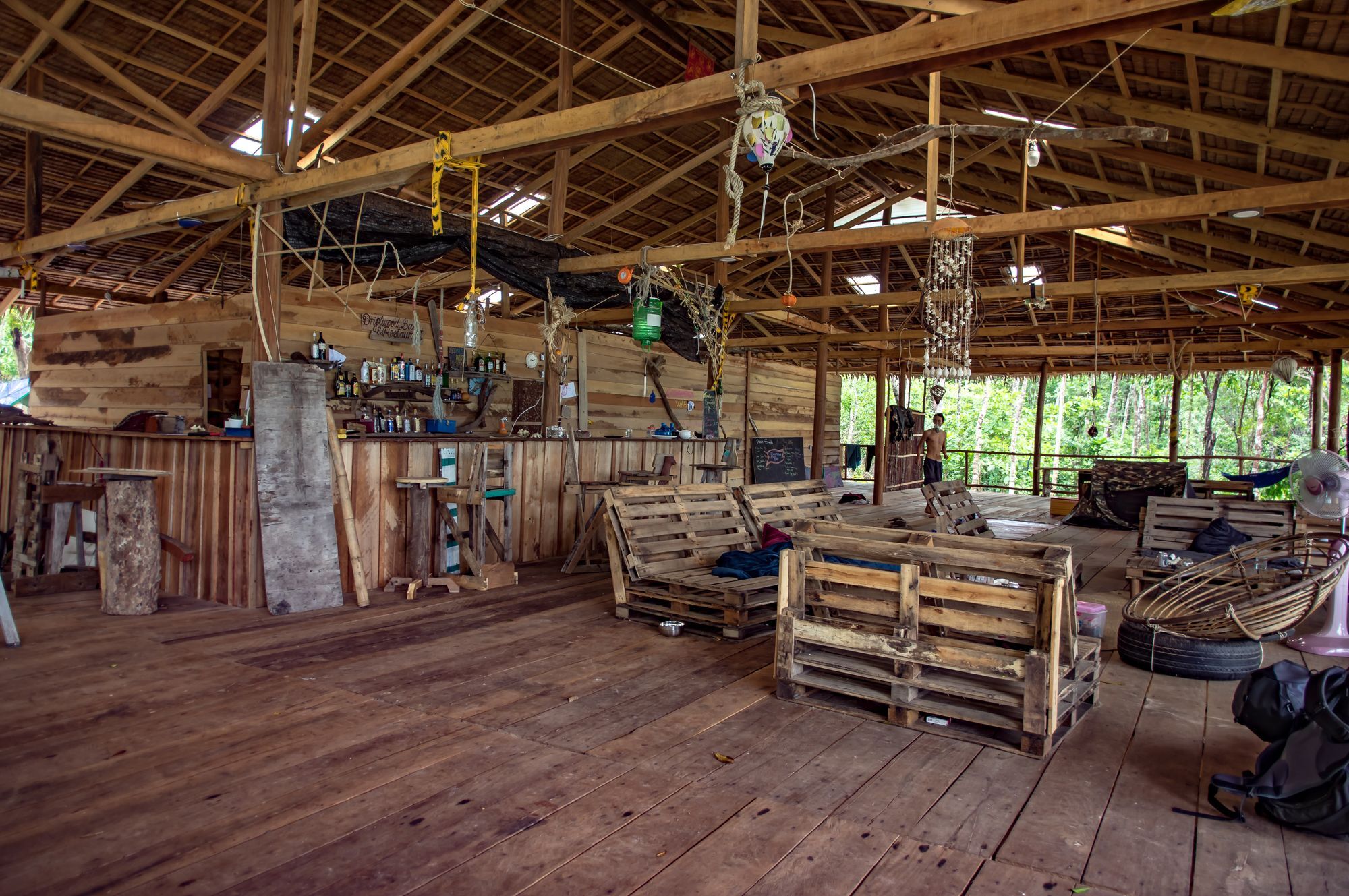 Driftwood Hostel And Bungalows Đảo Koh Rong Samloem Ngoại thất bức ảnh